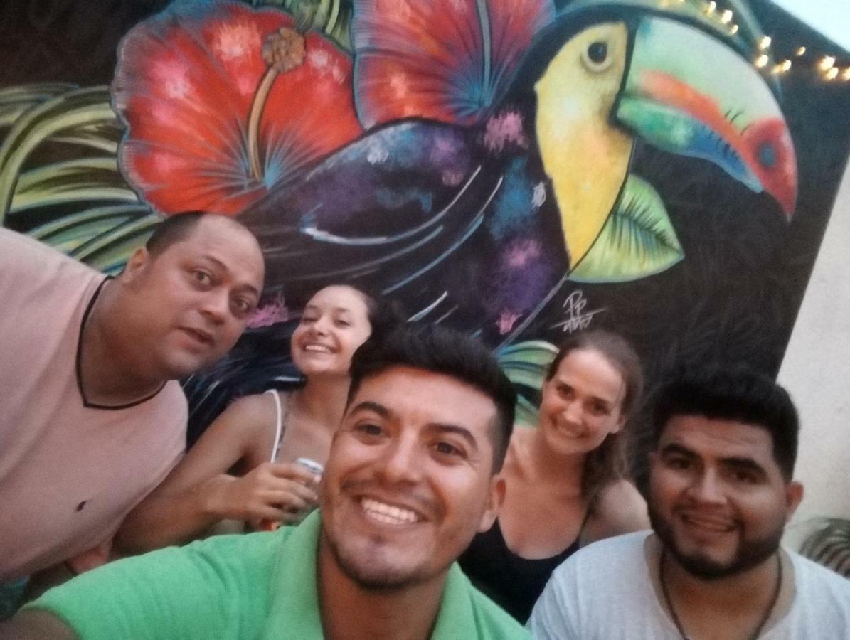 פוארטו ואלארטה Margaritas Hostel מראה חיצוני תמונה